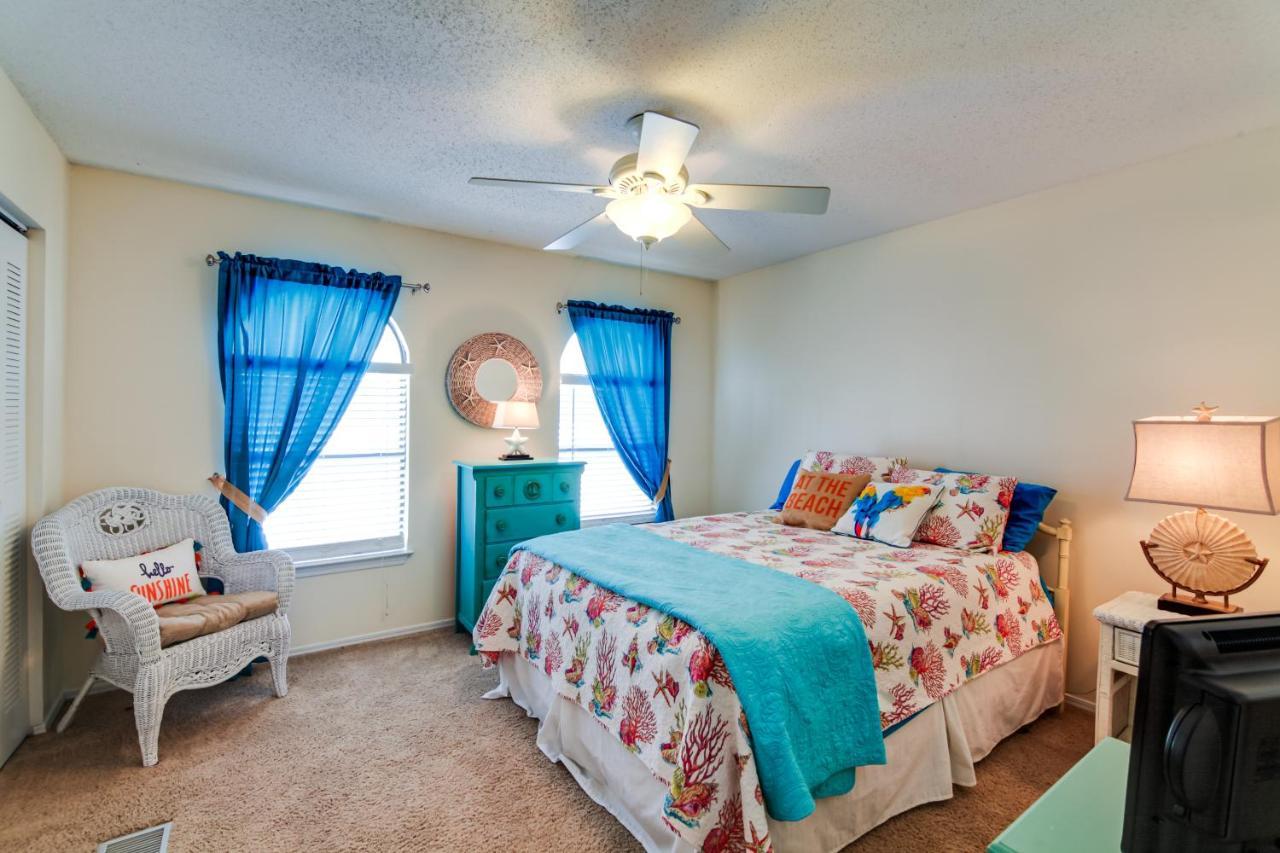 Destin Townhome With Balcony - Walk To The Beach! Екстер'єр фото